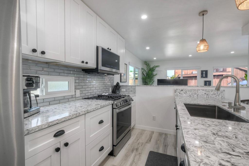 Encinitas, California, 92024, United States, 2 Bedrooms Bedrooms, ,1 BathroomBathrooms,Residential,For Sale,1951594