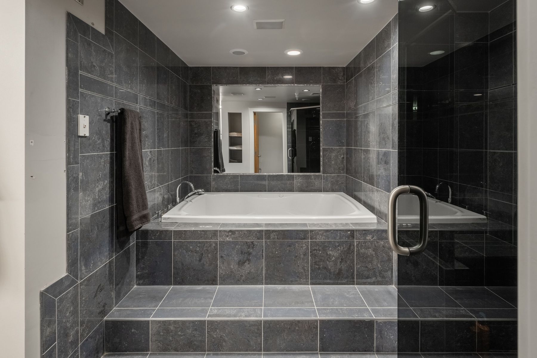  Stunning Cherry Creek Penthouse – Skyline Decks & Luxury Primary Retreat - 物件實景