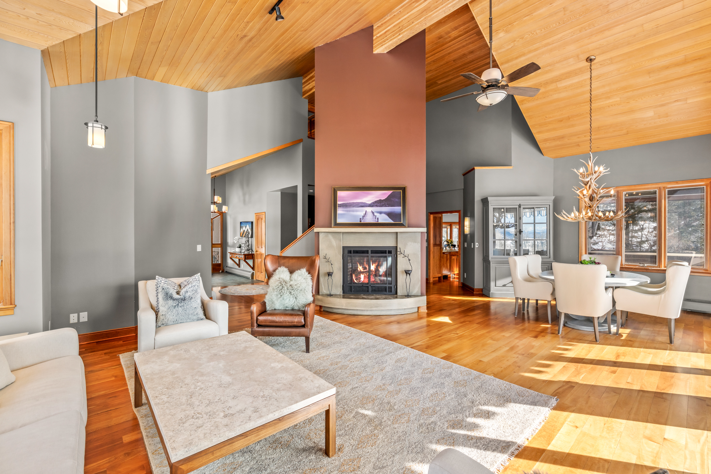  Luxury Rollingstone Fairway Estate - 物件實景