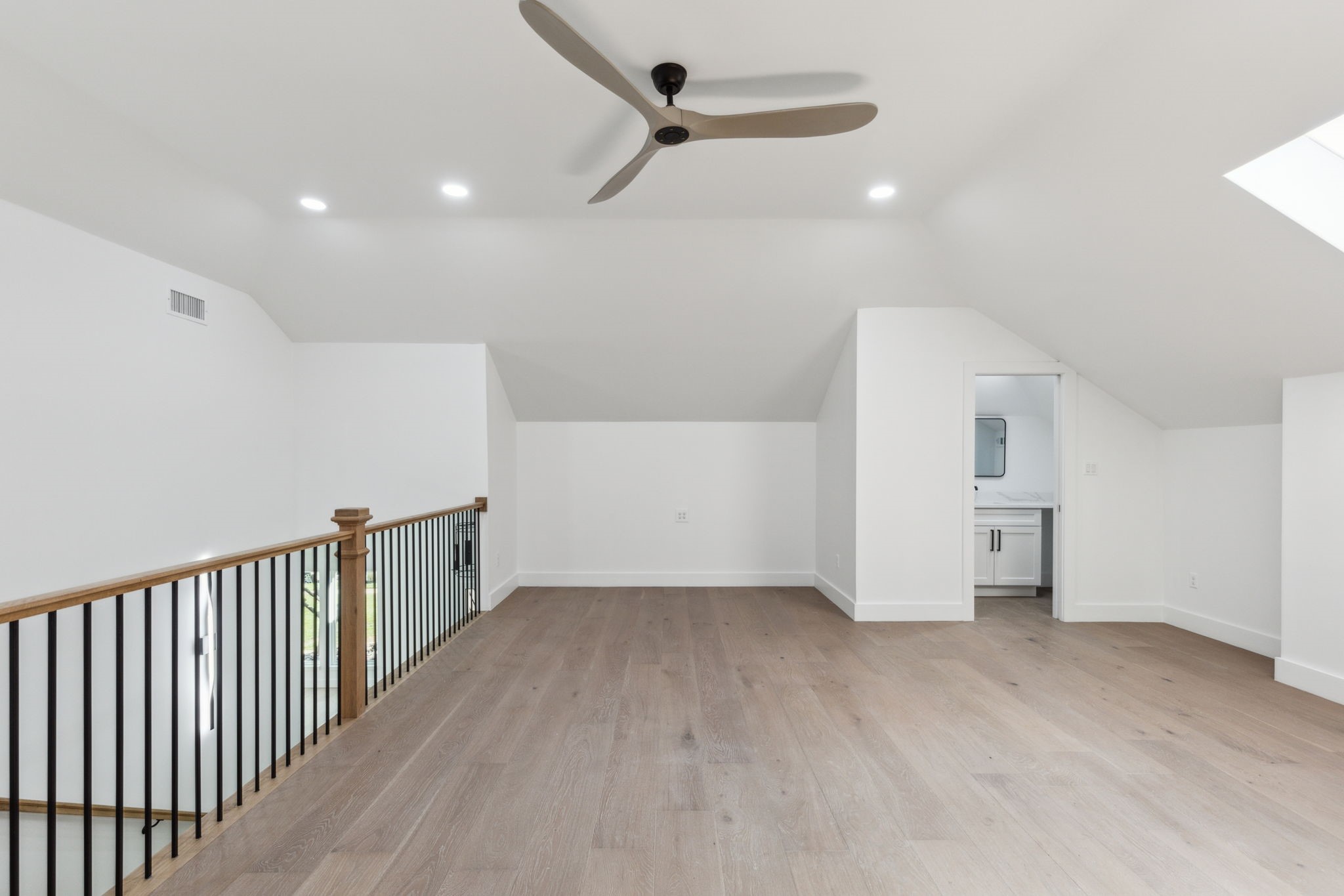 Richardson, Texas, 75081, United States, 4 Bedrooms Bedrooms, ,4 BathroomsBathrooms,Residential,For Sale,1786157