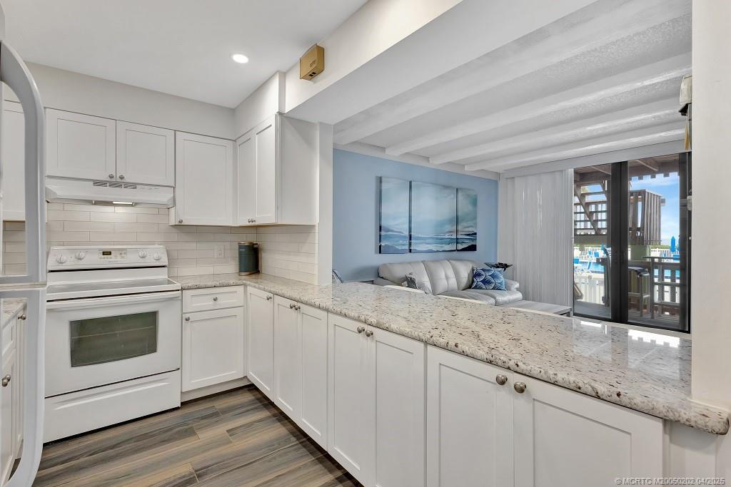 Stuart, Florida, 34996, United States, 2 Bedrooms Bedrooms, ,2 BathroomsBathrooms,Residential,For Sale,1778474