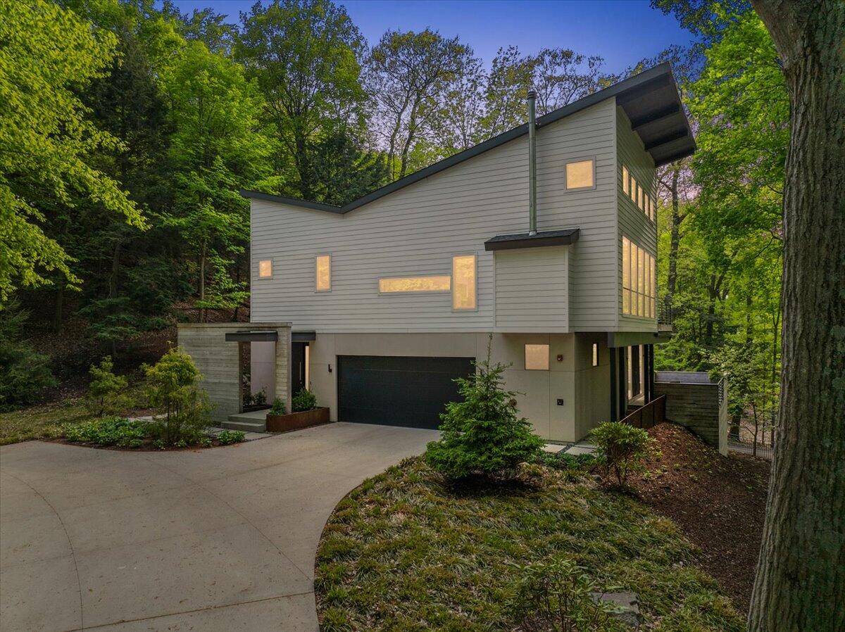 Saugatuck, Michigan, 49453, United States, 4 Bedrooms Bedrooms, ,4 BathroomsBathrooms,Residential,For Sale,1826741