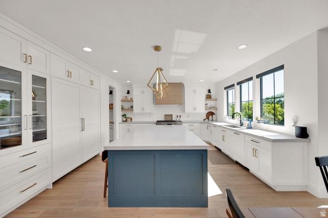 Draper, Utah, 84020, United States, 4 Bedrooms Bedrooms, ,4 BathroomsBathrooms,Residential,For Sale,2010415