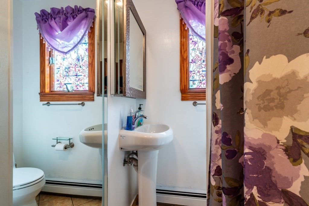 Revere, Massachusetts, 02151, United States, 5 Bedrooms Bedrooms, ,3 BathroomsBathrooms,Residential,For Sale,1937868