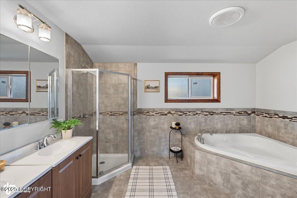 Soldotna, Alaska, 99669, United States, 4 Bedrooms Bedrooms, ,3 BathroomsBathrooms,Residential,For Sale,1982320