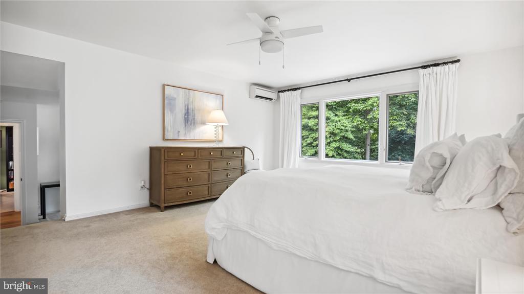 Reston, Virginia, 20191, United States, 4 Bedrooms Bedrooms, ,3 BathroomsBathrooms,Residential,For Sale,1987433