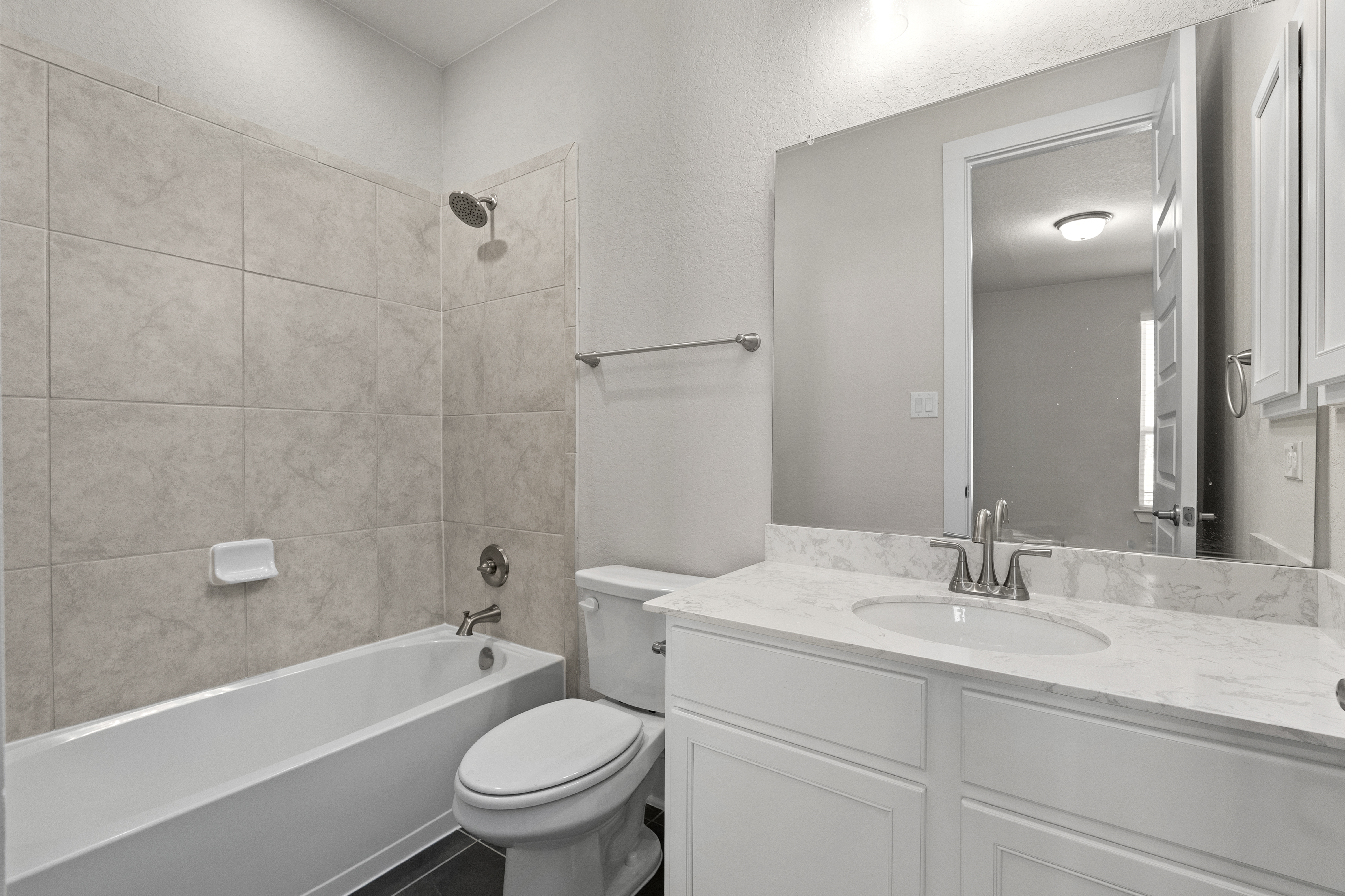  Refined Country Luxury in Gated Harvest Hills - 物件實景