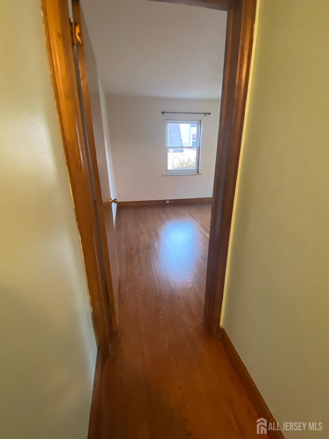 East Brunswick, New Jersey, 08816, United States, 5 Bedrooms Bedrooms, ,2 BathroomsBathrooms,Residential,For Sale,1956516