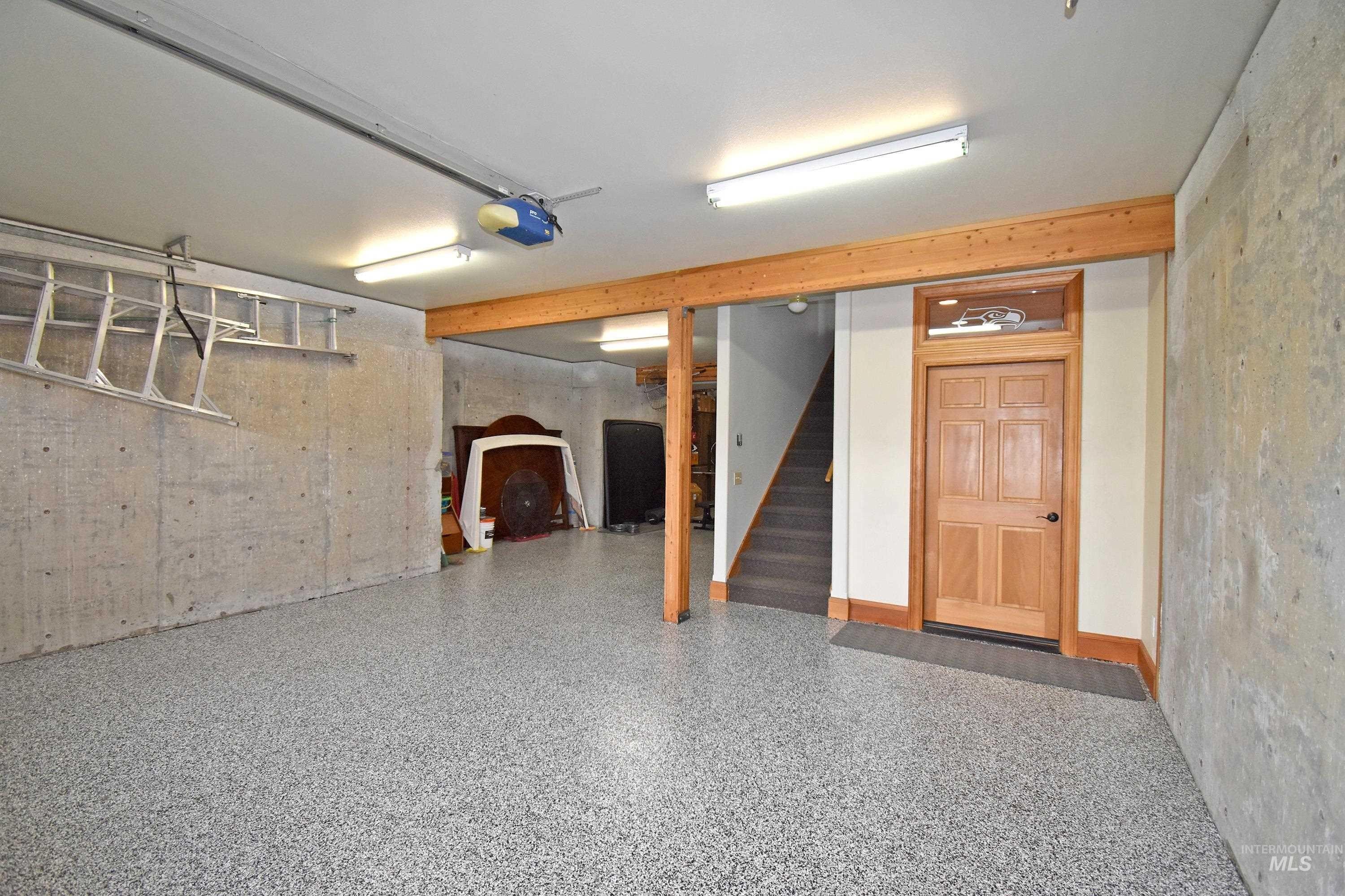 Asotin, Washington, 99402, United States, 3 Bedrooms Bedrooms, ,3 BathroomsBathrooms,Residential,For Sale,1942718