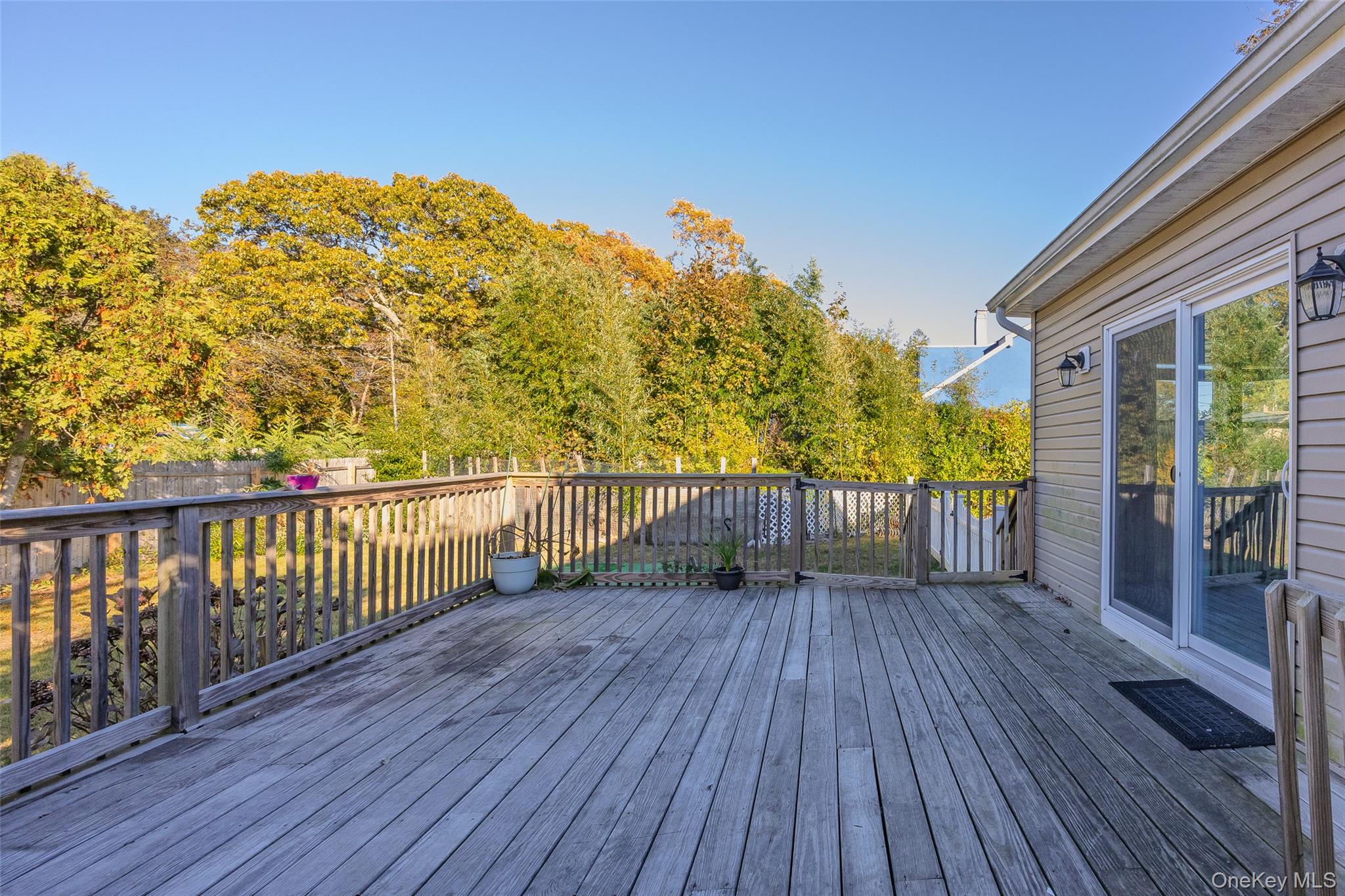 Islip Terrace, New York, 11752, United States, 3 Bedrooms Bedrooms, ,2 BathroomsBathrooms,Residential,For Sale,2006147