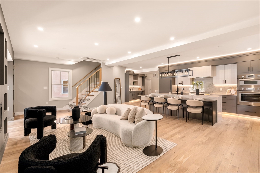 Brookline, Massachusetts, 02445, United States, 3 Bedrooms Bedrooms, ,4 BathroomsBathrooms,Residential,For Sale,1760278