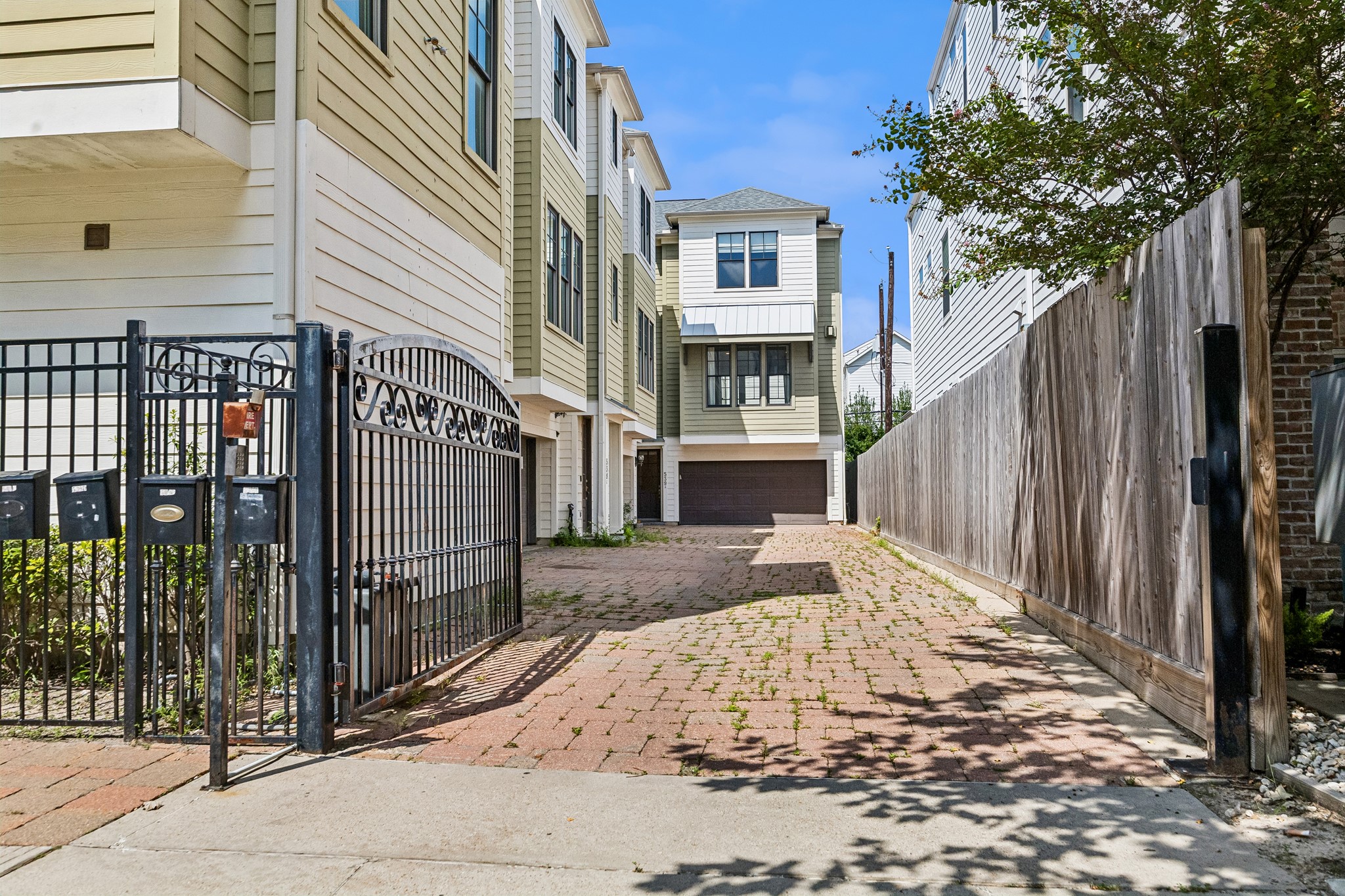  539 W 25th Street A - 物件實景