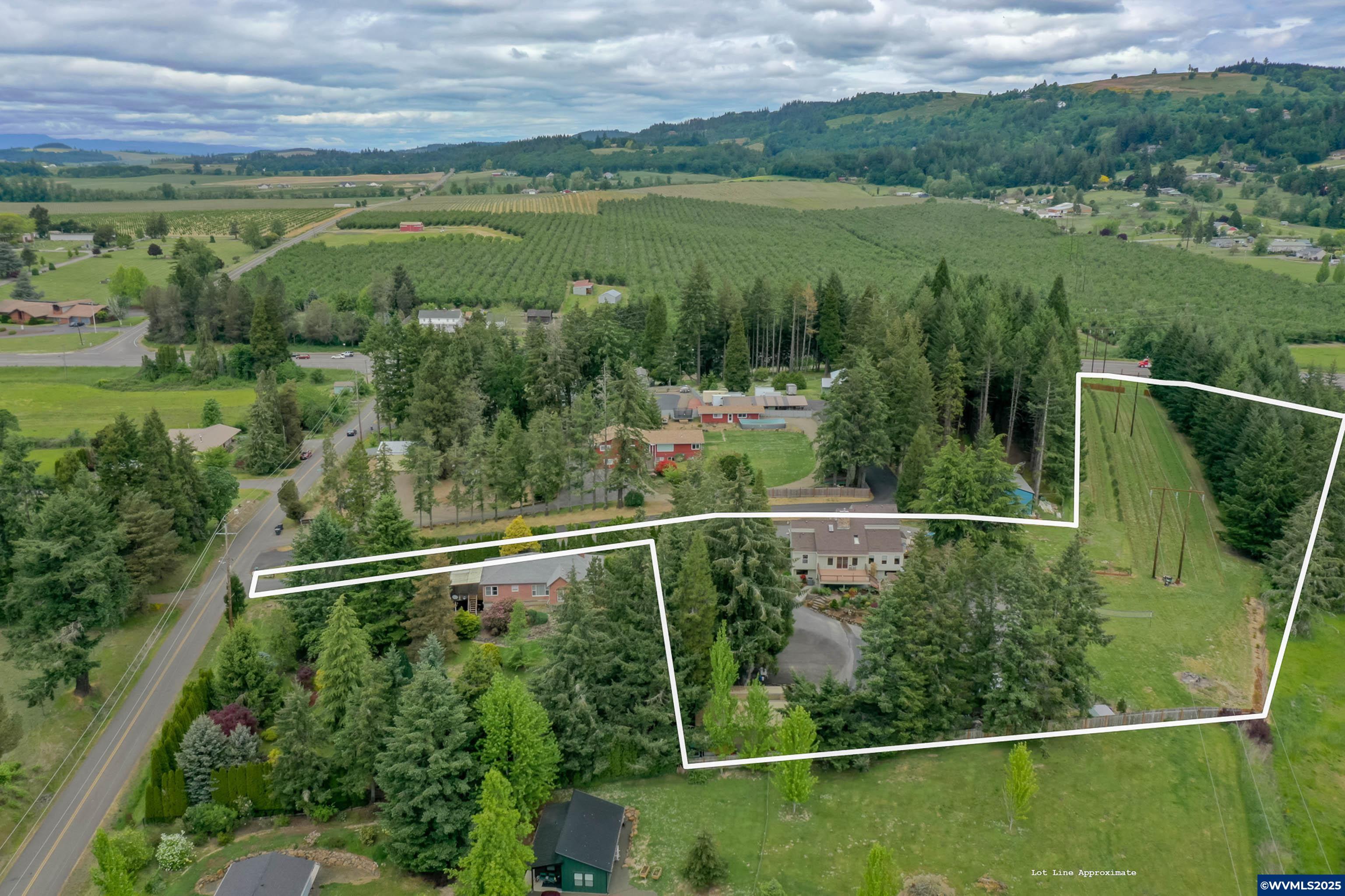 Salem, Oregon, 97304, United States, 4 Bedrooms Bedrooms, ,4 BathroomsBathrooms,Residential,For Sale,1805050