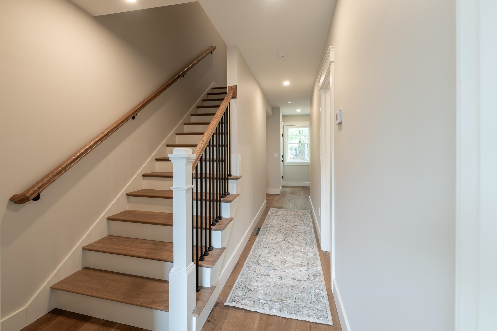 Laconia, New Hampshire, 03246, United States, 3 Bedrooms Bedrooms, ,2 BathroomsBathrooms,Residential,For Sale,1838158