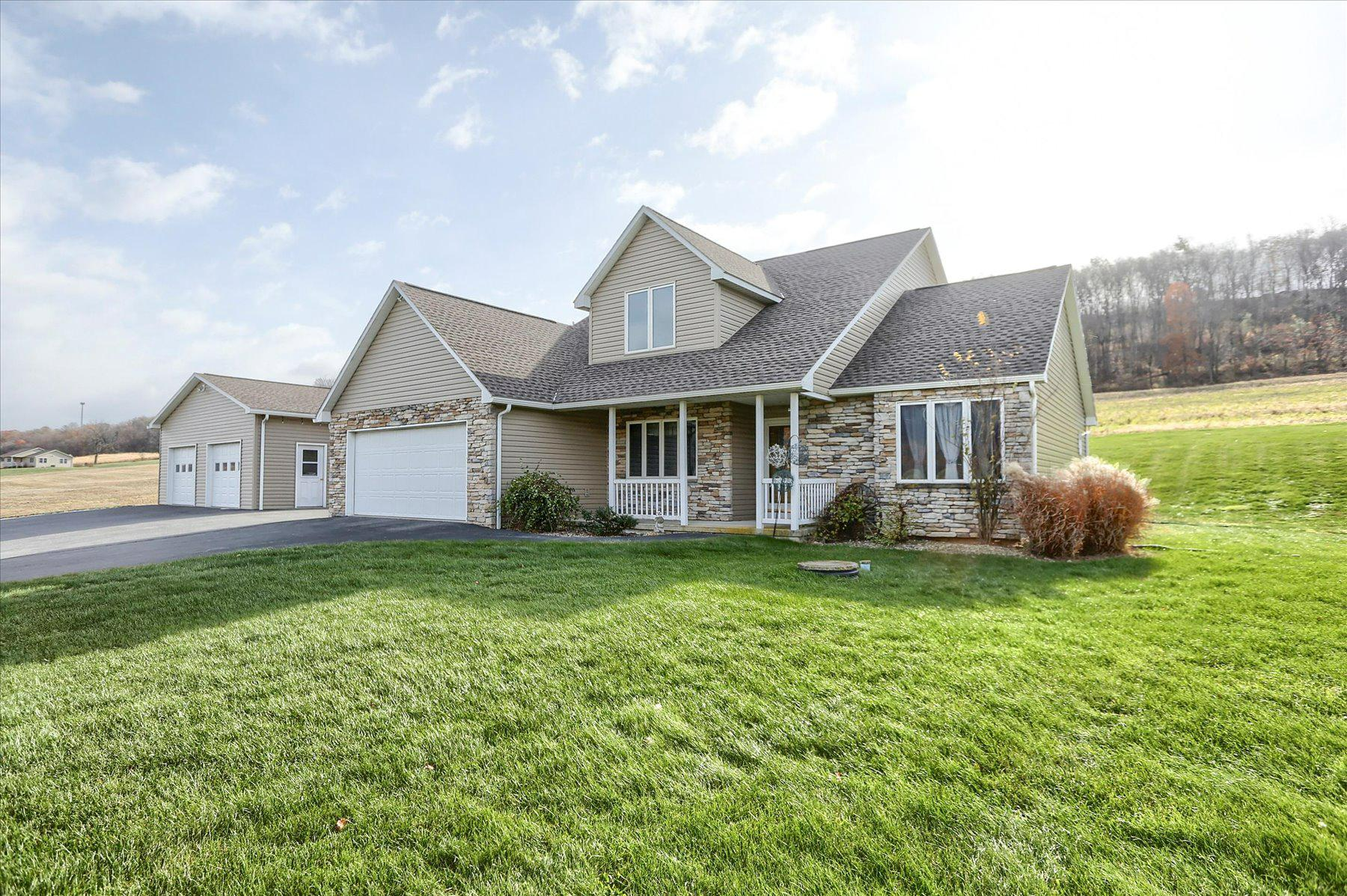 Richfield, Pennsylvania, 17086, United States, 3 Bedrooms Bedrooms, ,3 BathroomsBathrooms,Residential,For Sale,1993860