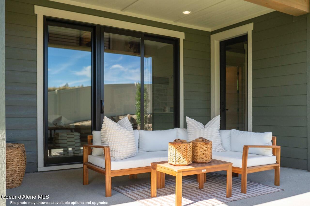 Hayden, Idaho, 83835, United States, 4 Bedrooms Bedrooms, ,2 BathroomsBathrooms,Residential,For Sale,1989262