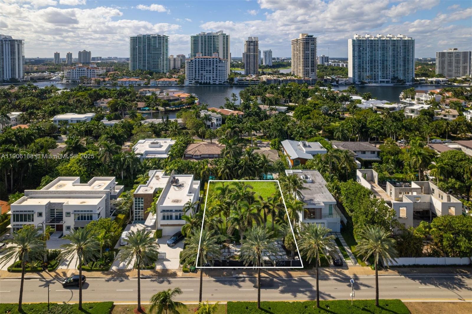 Golden Beach, Florida, 33160, United States, 4 Bedrooms Bedrooms, ,3 BathroomsBathrooms,Residential,For Sale,1990325