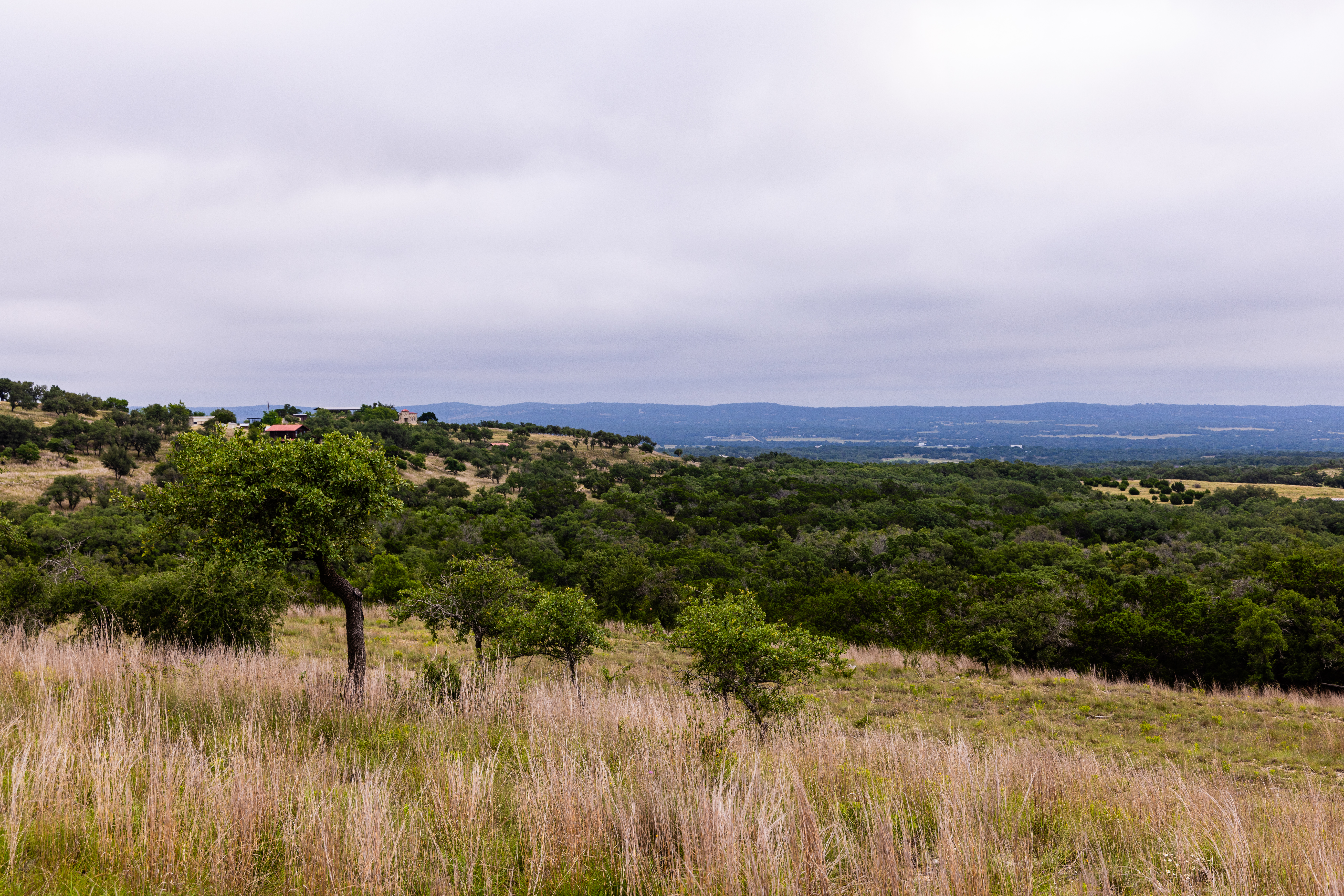  Expansive 10-Acre Lot - 物件實景