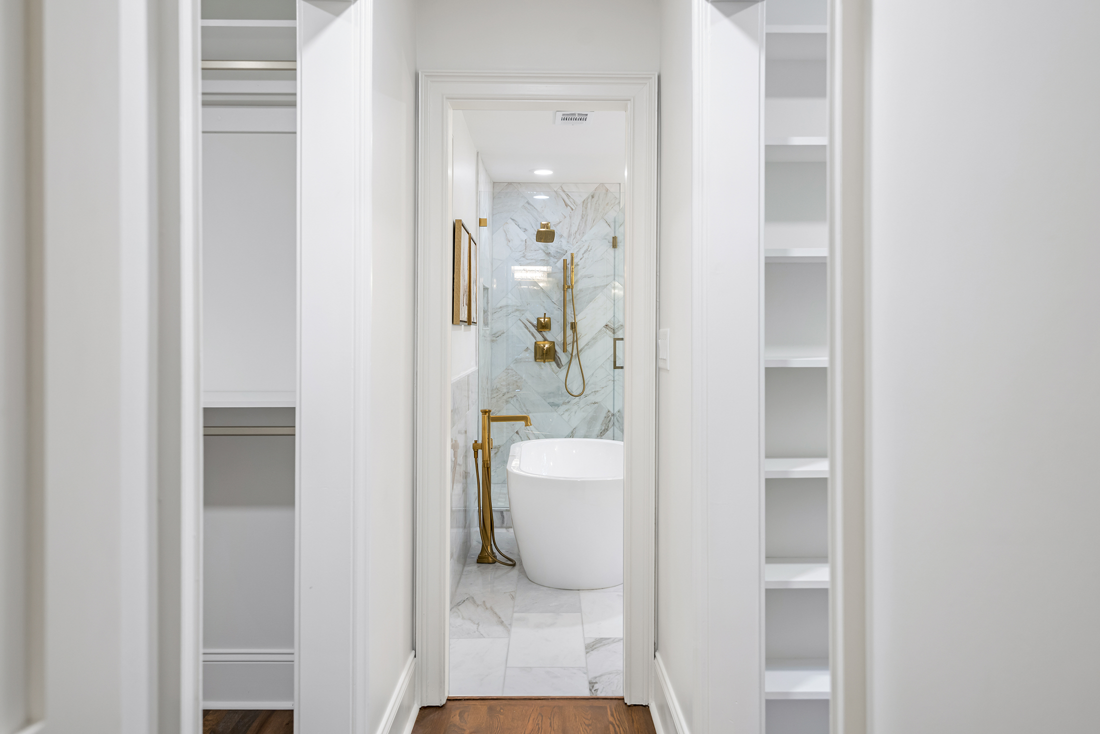  Timeless Architecture, Refined Interiors, and Modern Comfort in Sandy Springs - 物件實景