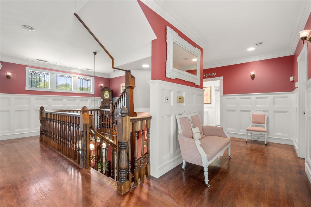 Hopkinton, Massachusetts, 01748, United States, 4 Bedrooms Bedrooms, ,5 BathroomsBathrooms,Residential,For Sale,1982386