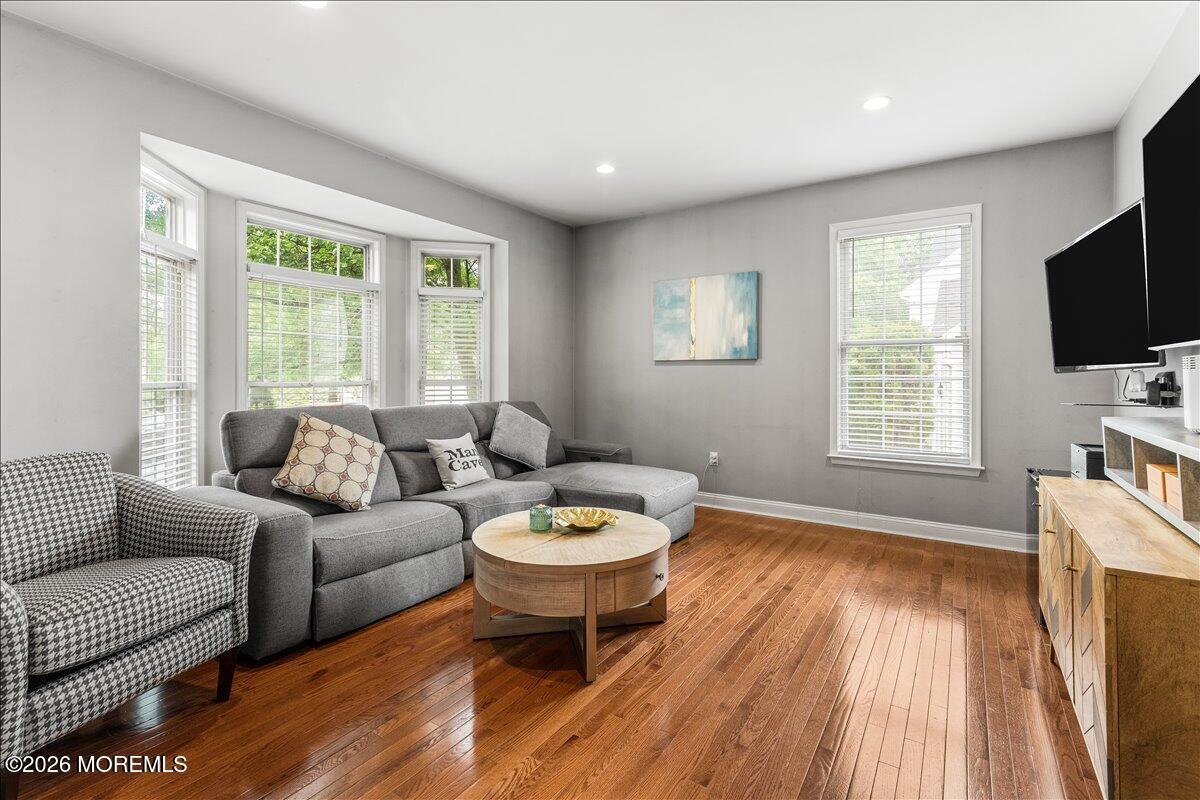 Manalapan, New Jersey, 07726, United States, 4 Bedrooms Bedrooms, ,4 BathroomsBathrooms,Residential,For Sale,2048120
