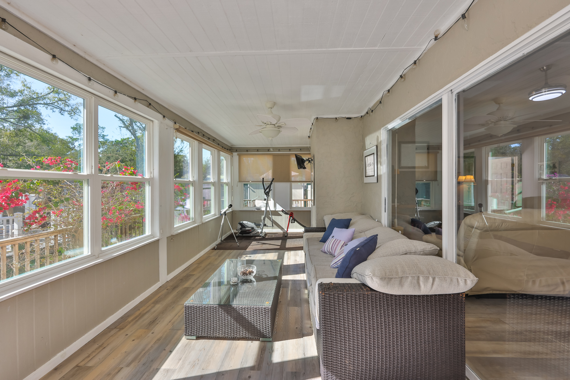 Land O Lakes, Florida, 34638, United States, 3 Bedrooms Bedrooms, ,2 BathroomsBathrooms,Residential,For Sale,2011683