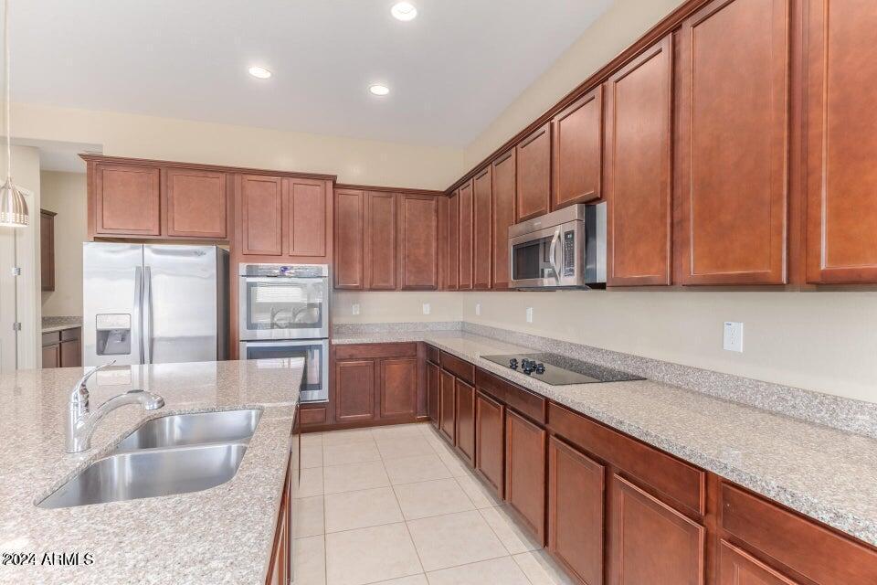 Surprise, Arizona, 85379, United States, 4 Bedrooms Bedrooms, ,4 BathroomsBathrooms,Residential,For Sale,1930748