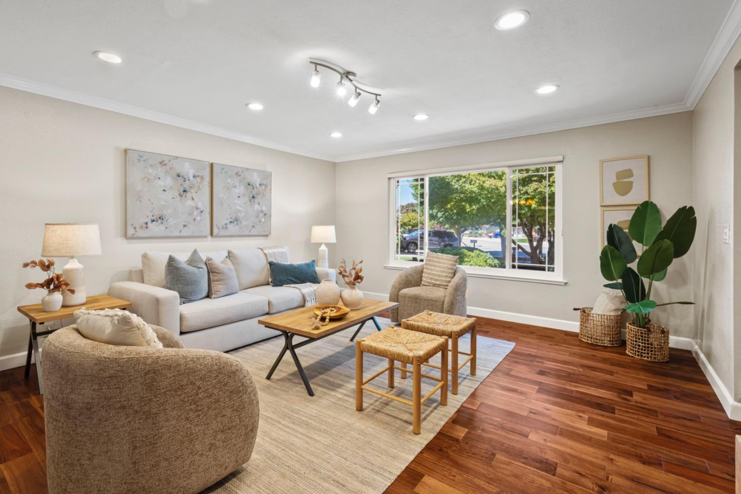 Morgan Hill, California, 95037, United States, 5 Bedrooms Bedrooms, ,3 BathroomsBathrooms,Residential,For Sale,1934202