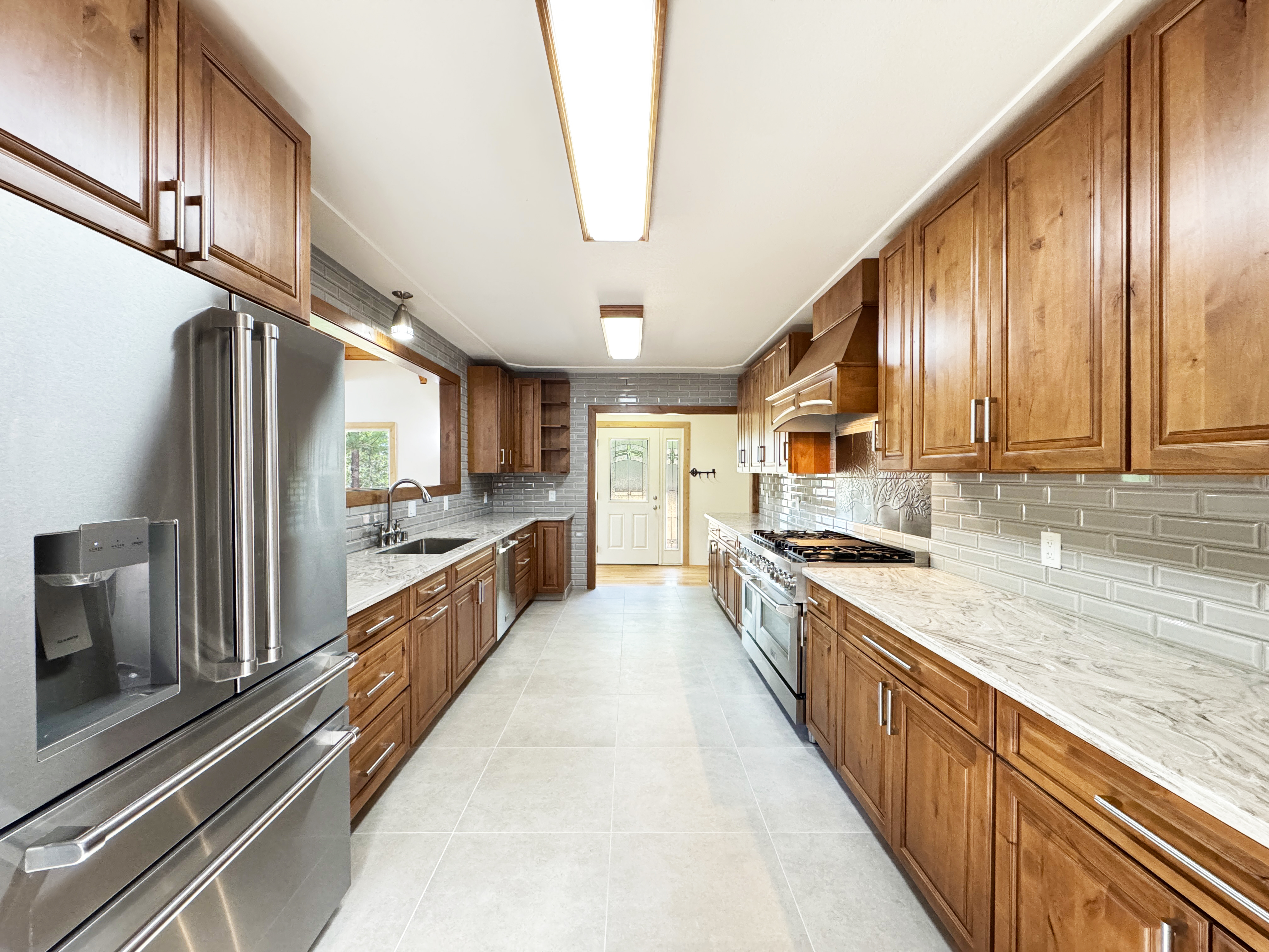 Willits, California, 95490, United States, 2 Bedrooms Bedrooms, ,2 BathroomsBathrooms,Residential,For Sale,1943077