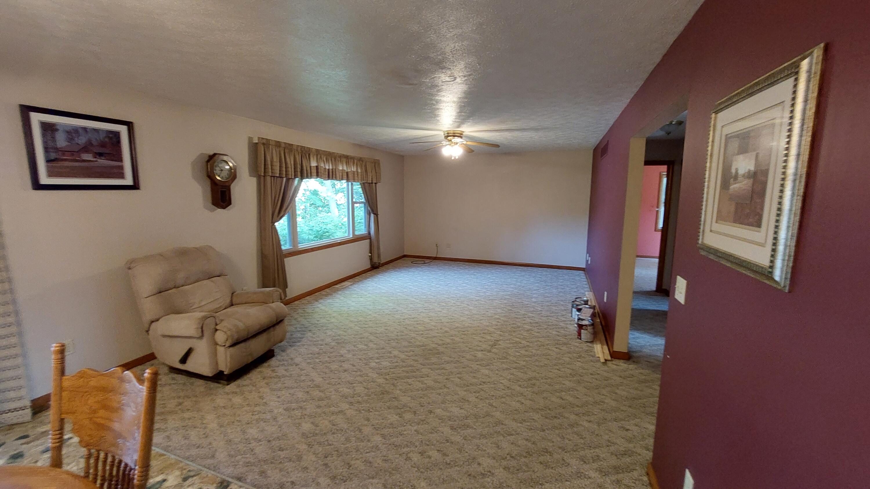 Dowagiac, Michigan, 49047, United States, 3 Bedrooms Bedrooms, ,2 BathroomsBathrooms,Residential,For Sale,1909140