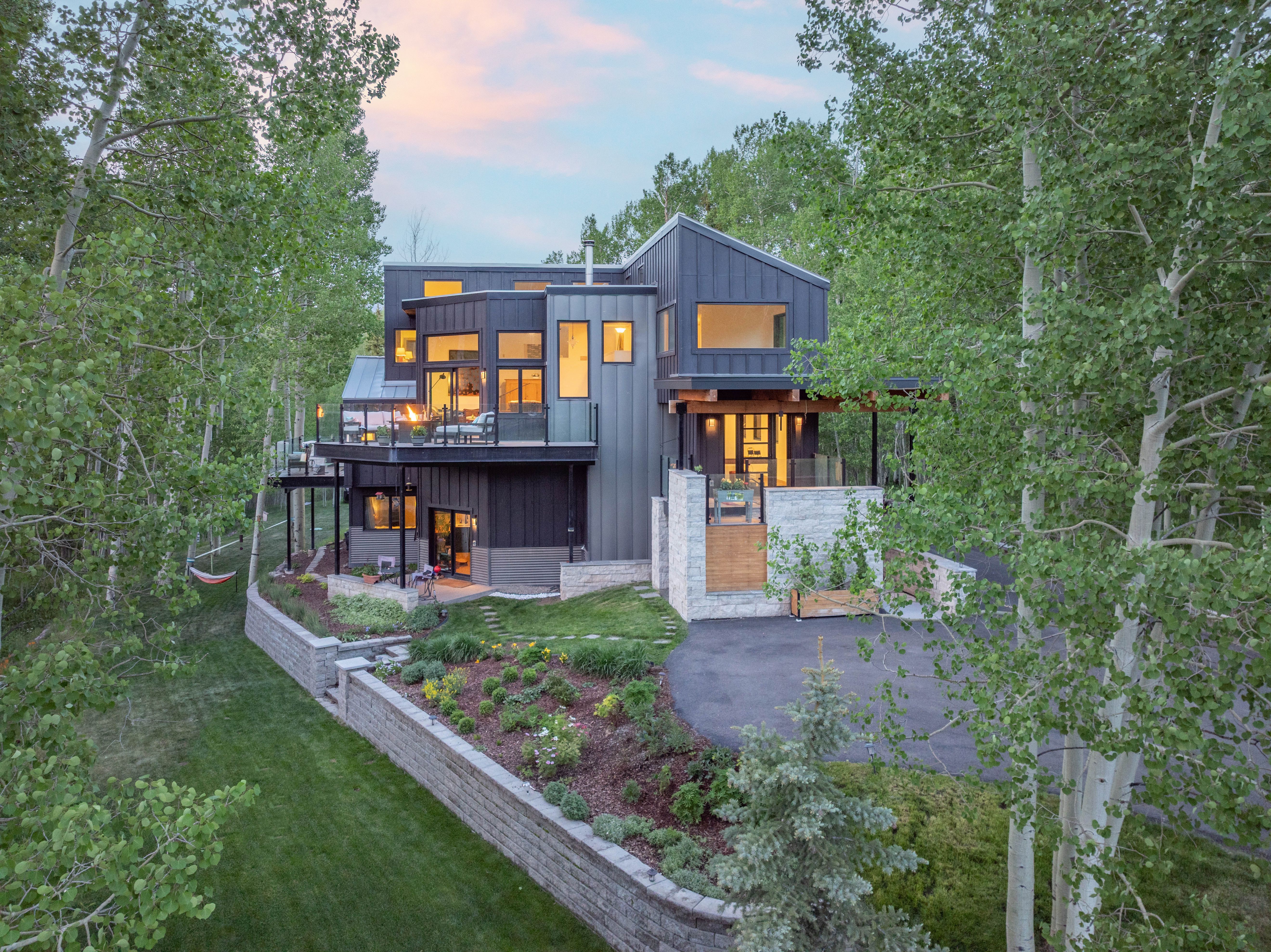  Secluded 4 Bed / 4 Bath Telluride Property - 物件實景
