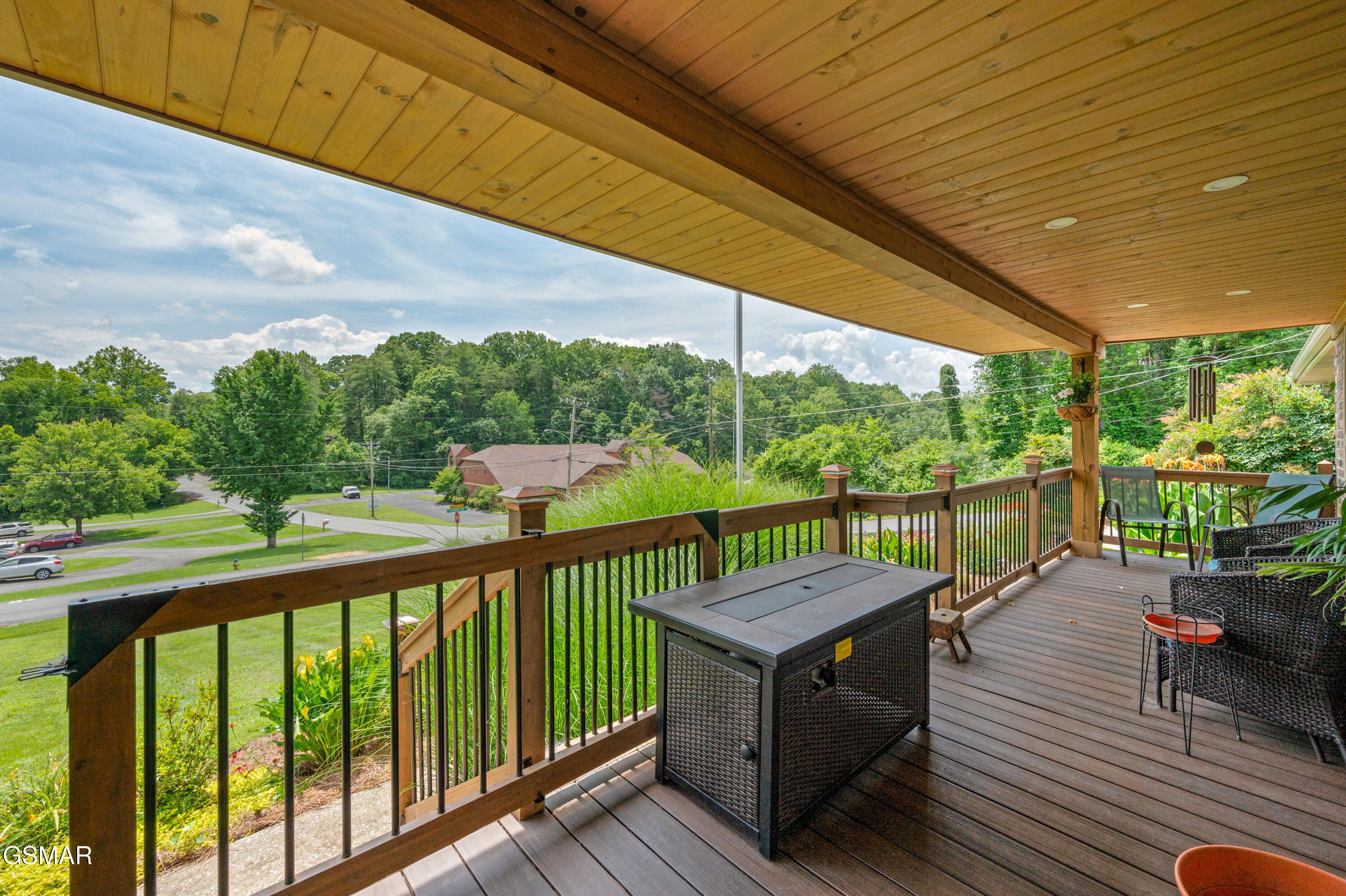 Sevierville, Tennessee, 37862, United States, 4 Bedrooms Bedrooms, ,3 BathroomsBathrooms,Residential,For Sale,1863577