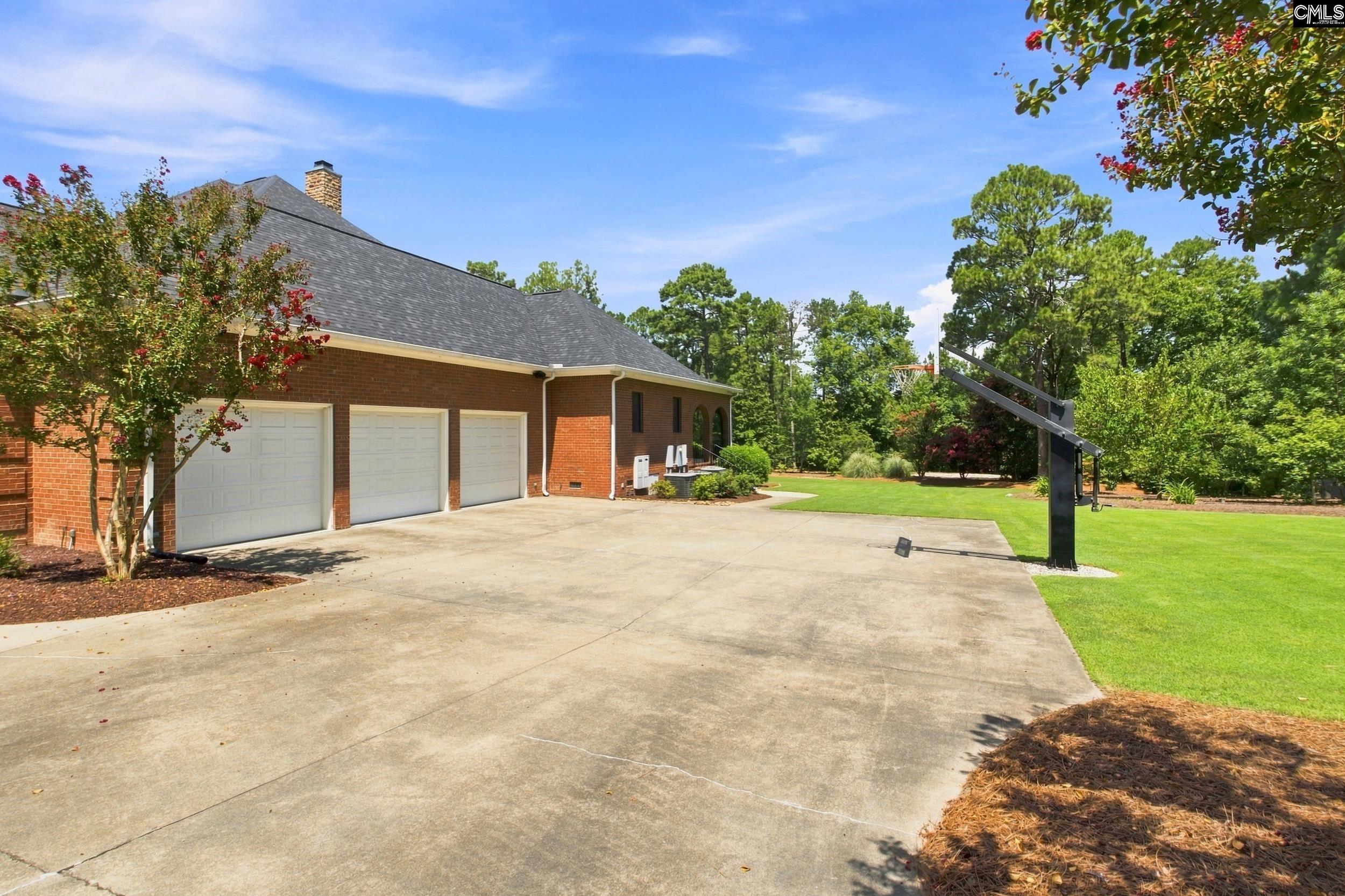  584 South Gate Drive - 物件實景