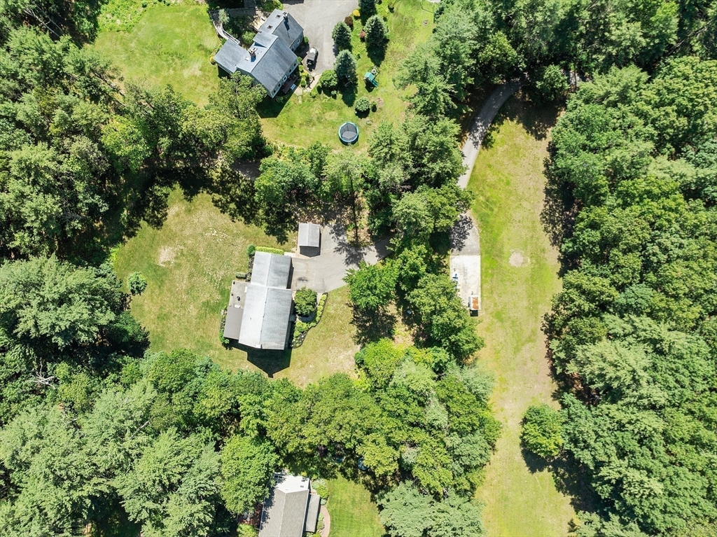 Lunenburg, Massachusetts, 01462, United States, 4 Bedrooms Bedrooms, ,3 BathroomsBathrooms,Residential,For Sale,1885321