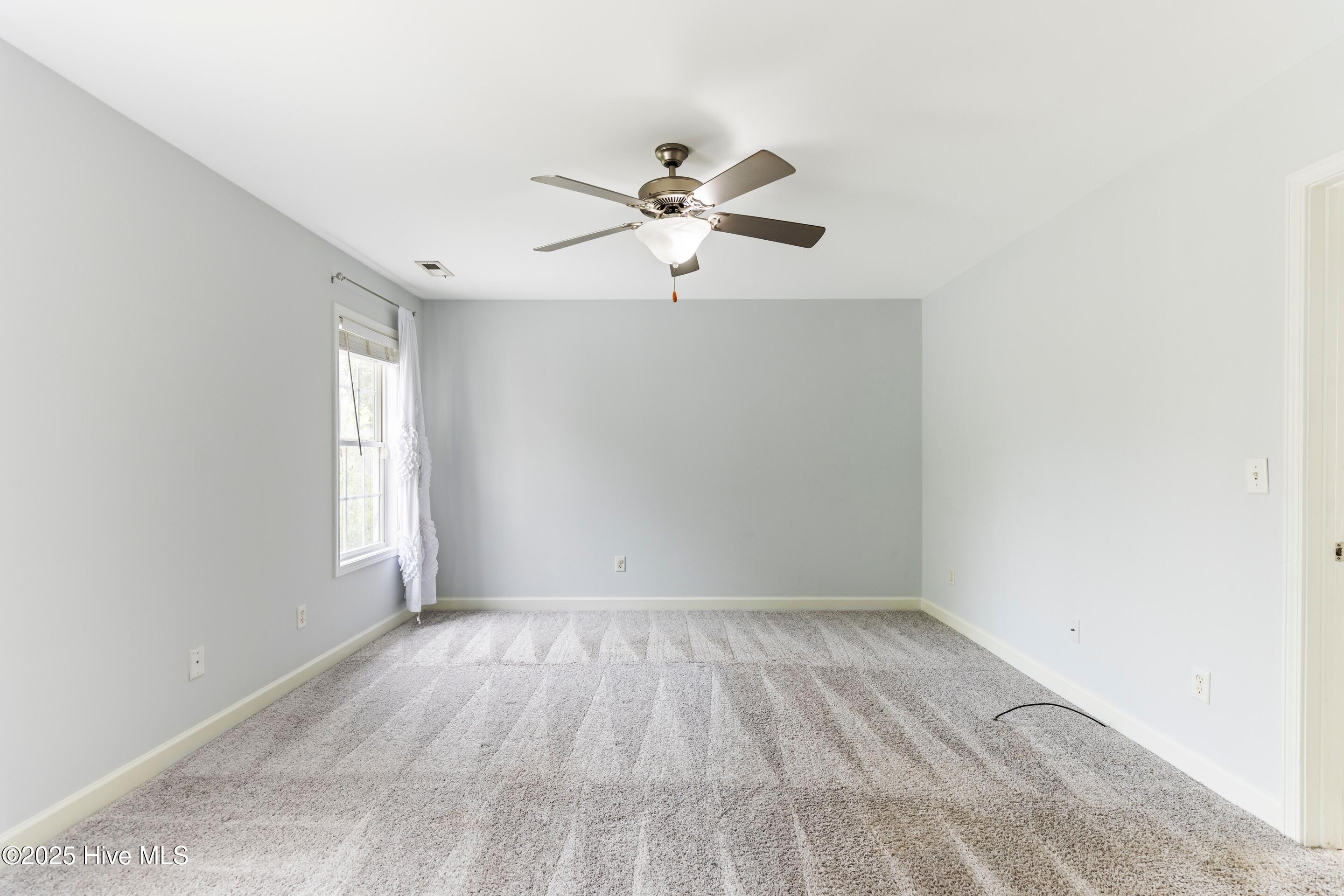 Wilmington, North Carolina, 28412, United States, 4 Bedrooms Bedrooms, ,3 BathroomsBathrooms,Residential,For Sale,1932044