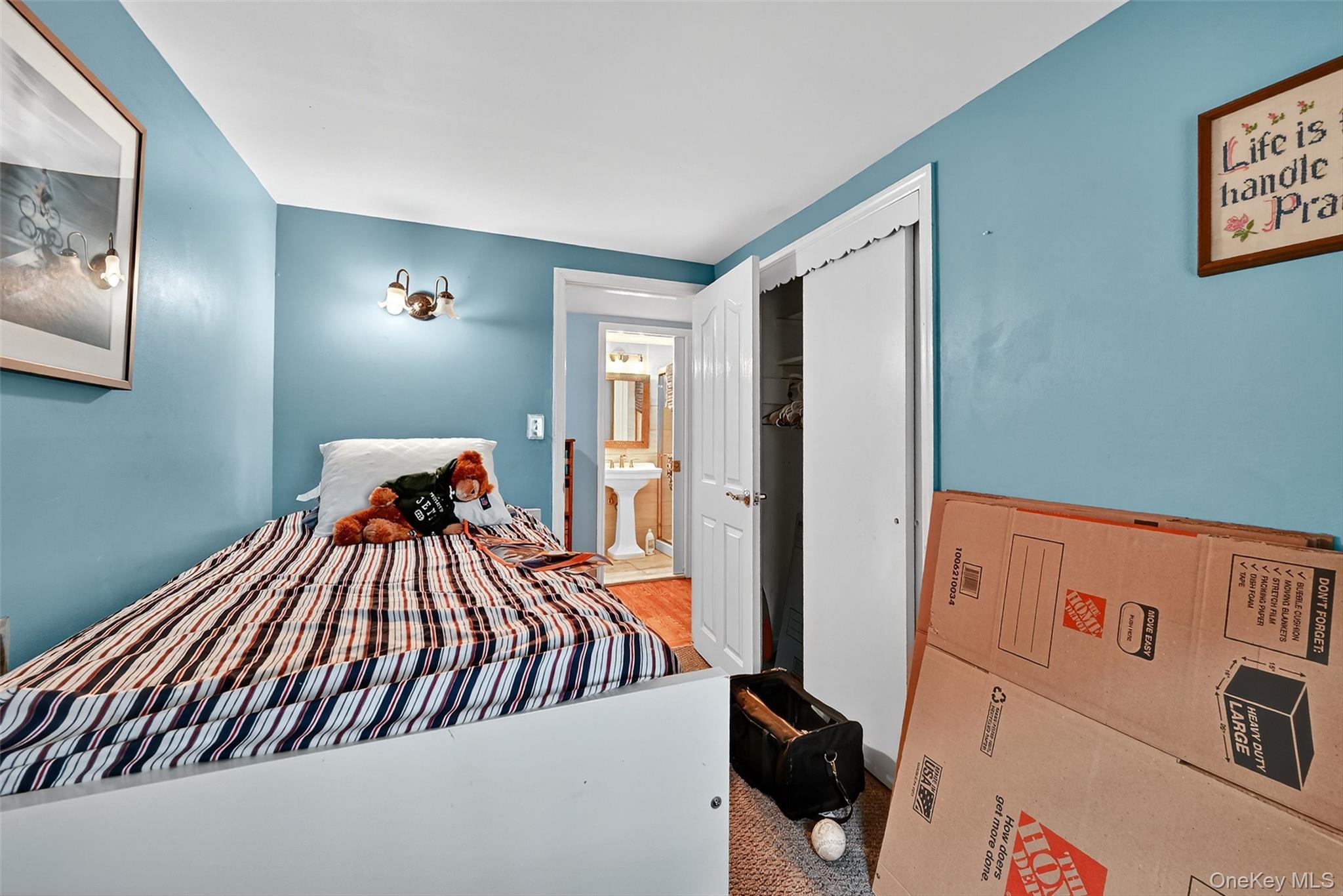 Monsey, New York, 10952, United States, 5 Bedrooms Bedrooms, ,4 BathroomsBathrooms,Residential,For Sale,1981172