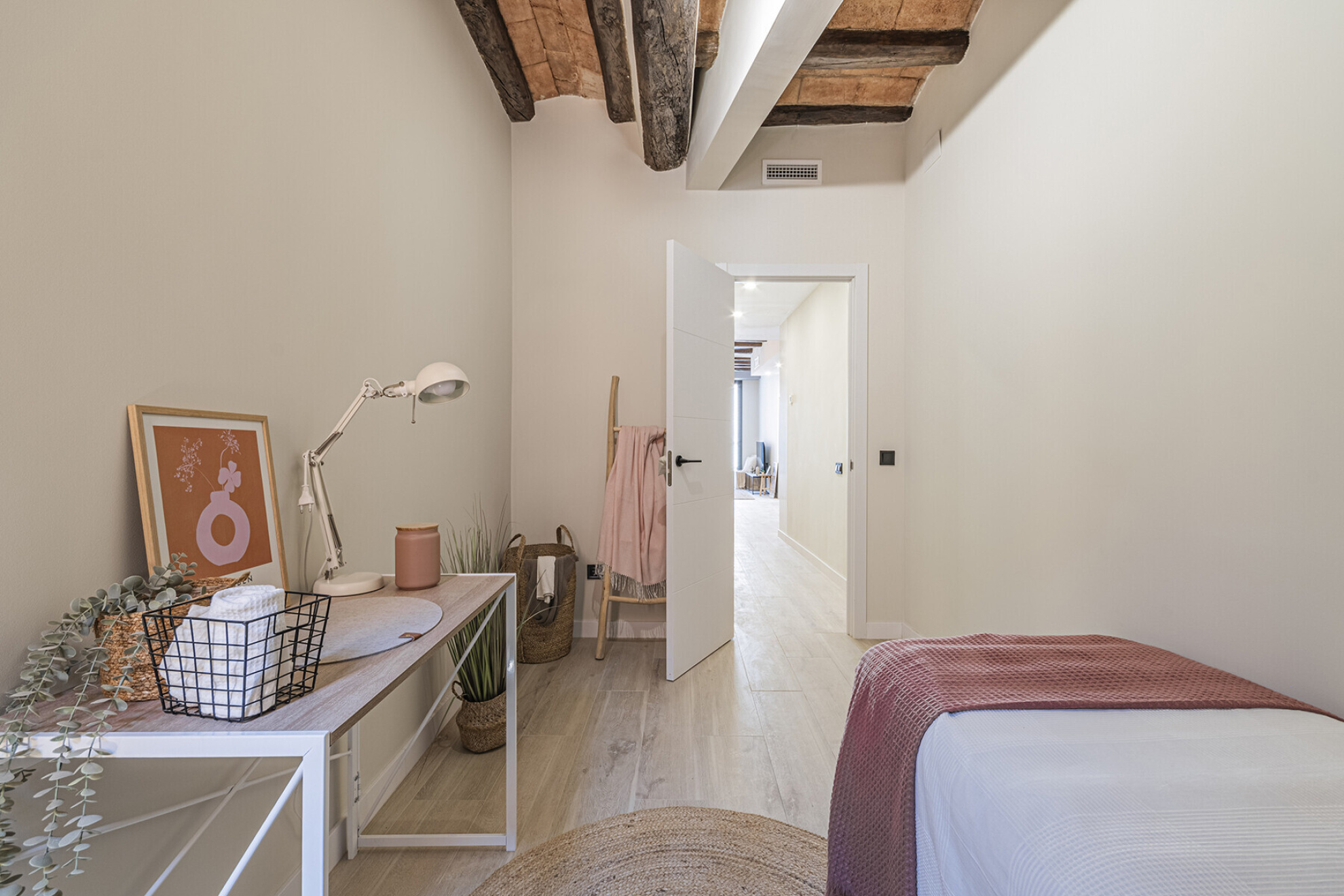  Apartment in a fully renovated building with a terrace in Marià Aguiló - 物件實景