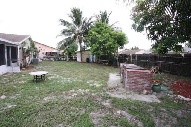 Lake Worth, Florida, 33463, United States, 4 Bedrooms Bedrooms, ,2 BathroomsBathrooms,Residential,For Sale,1928734