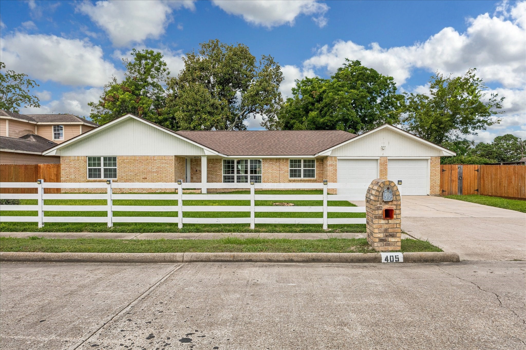 Fulton St, Texas City, TX 77591