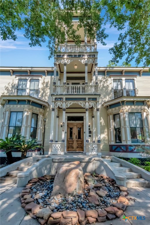 507 S De Leon Street, Victoria, Texas, 77901, United States, 5 Bedrooms Bedrooms, ,5 BathroomsBathrooms,Residential,For Sale,507 S De Leon Street,1612614