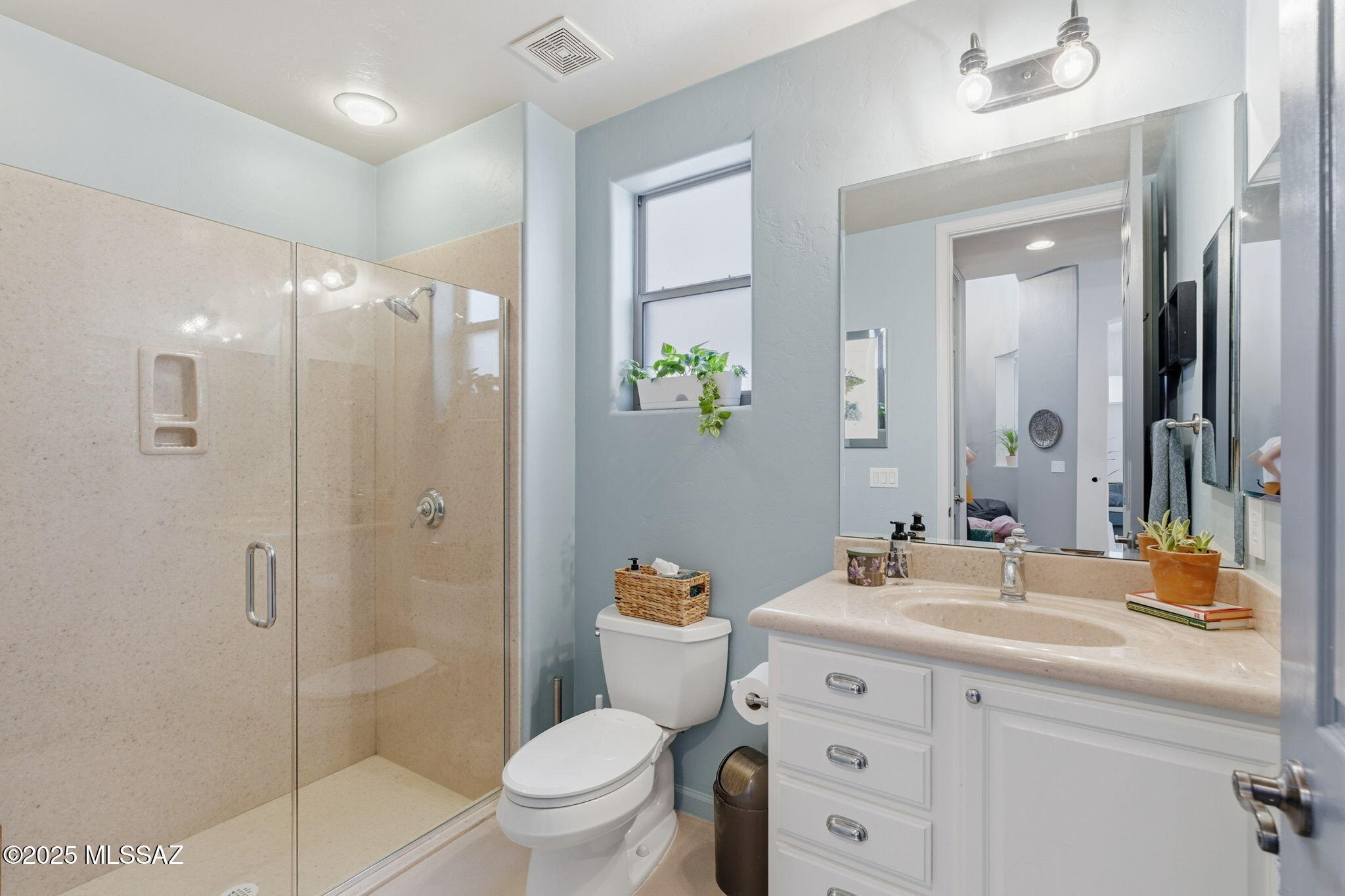 Tucson, Arizona, 85718, United States, 4 Bedrooms Bedrooms, ,4 BathroomsBathrooms,Residential,For Sale,1988951