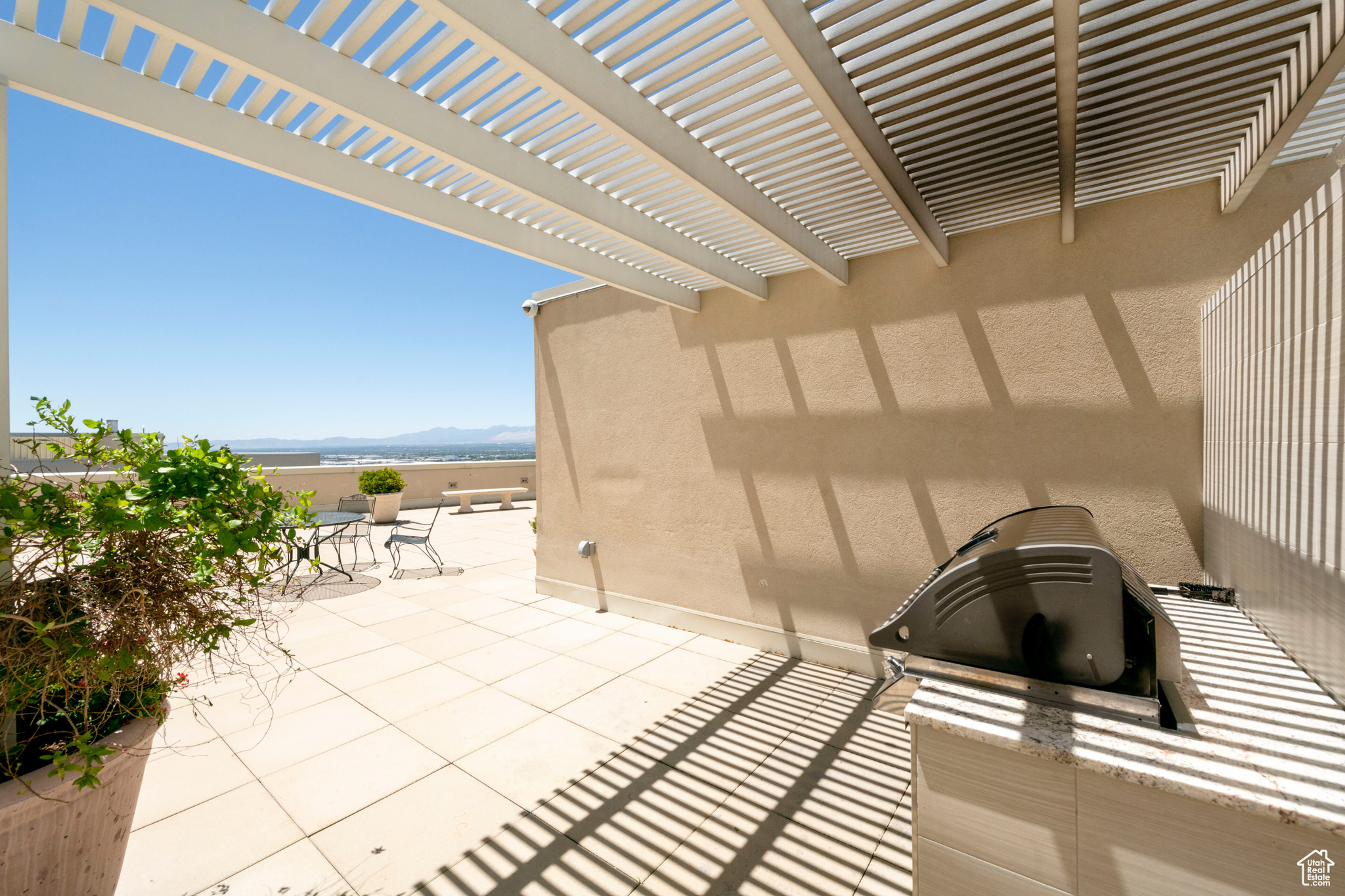 Salt Lake City, Utah, 84101, United States, 2 Bedrooms Bedrooms, ,1 BathroomBathrooms,Residential,For Sale,1897023