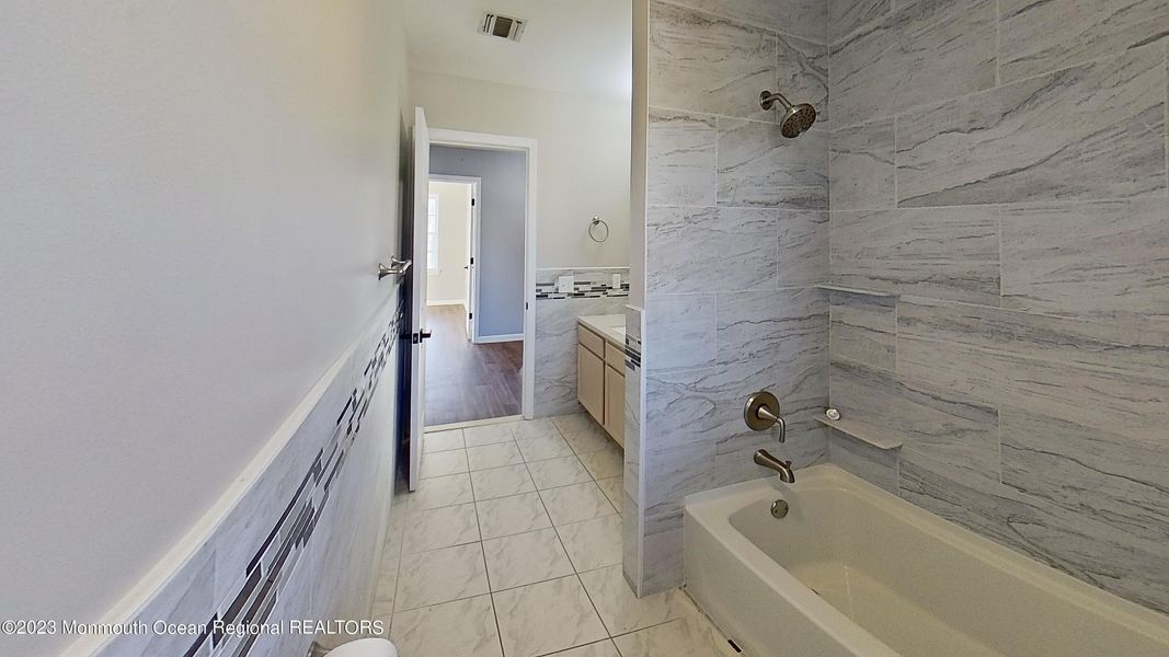 Bayville, New Jersey, 08721, United States, 4 Bedrooms Bedrooms, ,3 BathroomsBathrooms,Residential,For Sale,1879854