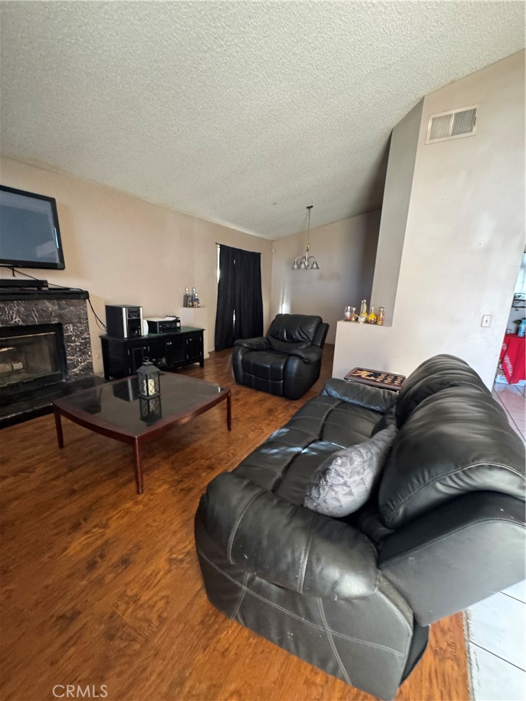 Bloomington, California, 92316, United States, 3 Bedrooms Bedrooms, ,2 BathroomsBathrooms,Residential,For Sale,2009954