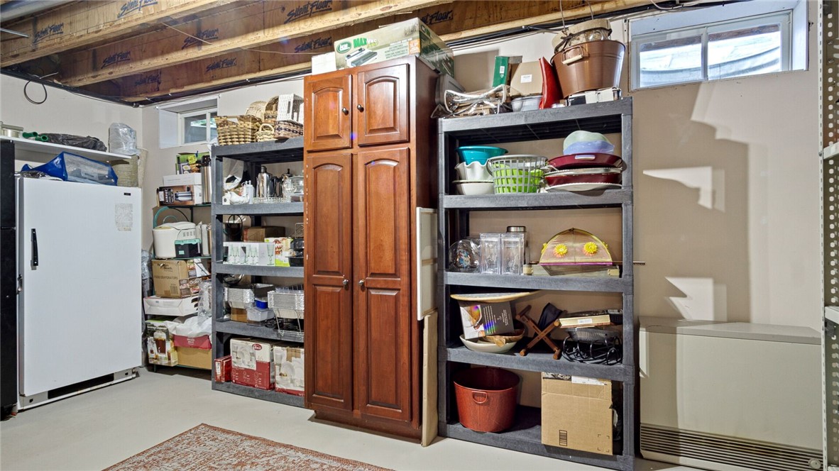 Bloomer, Wisconsin, 54724, United States, 4 Bedrooms Bedrooms, ,3 BathroomsBathrooms,Residential,For Sale,1983863