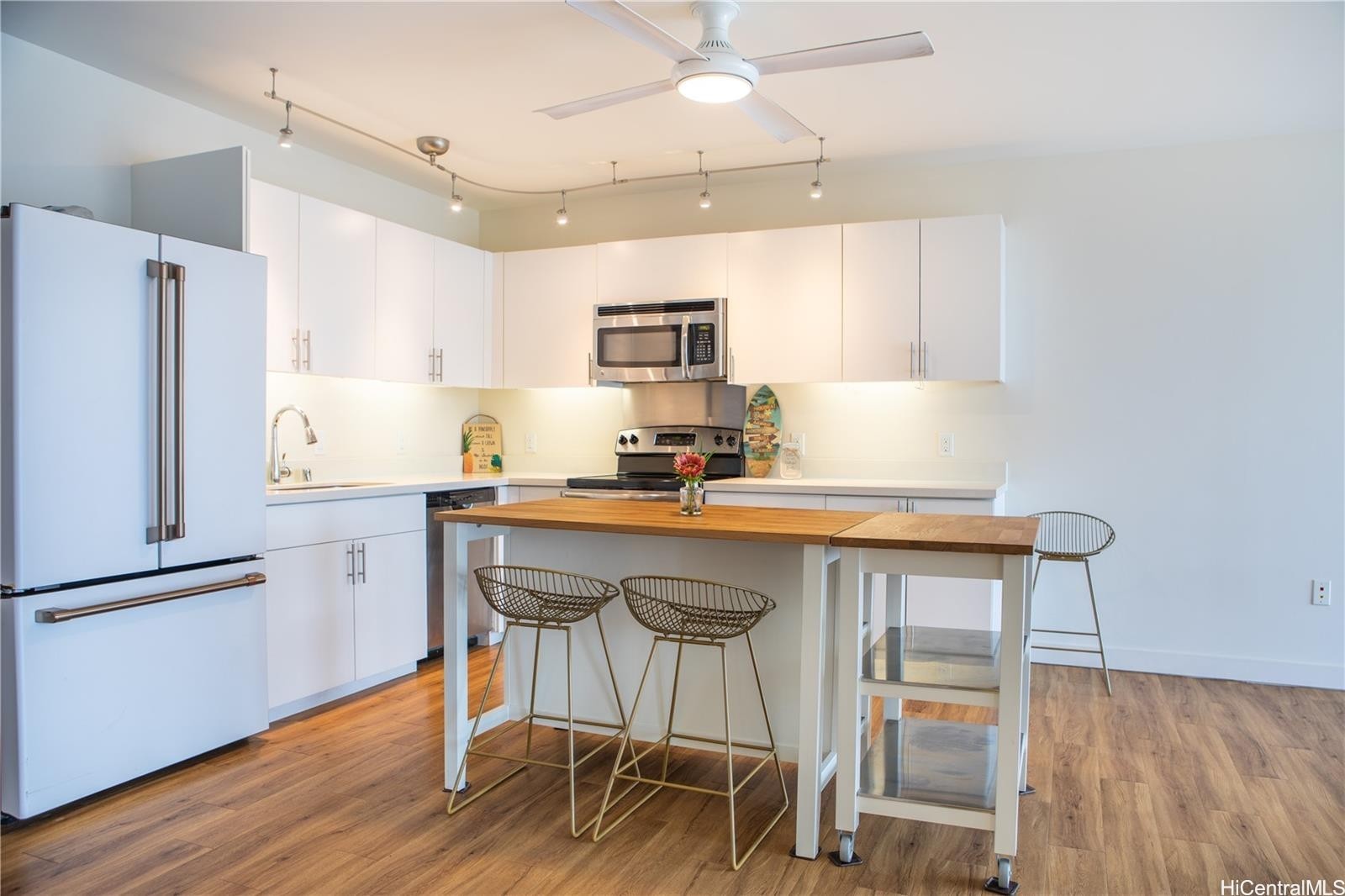 Honolulu, Hawaii, 96813, United States, 1 Bedroom Bedrooms, ,1 BathroomBathrooms,Residential,For Sale,1924706