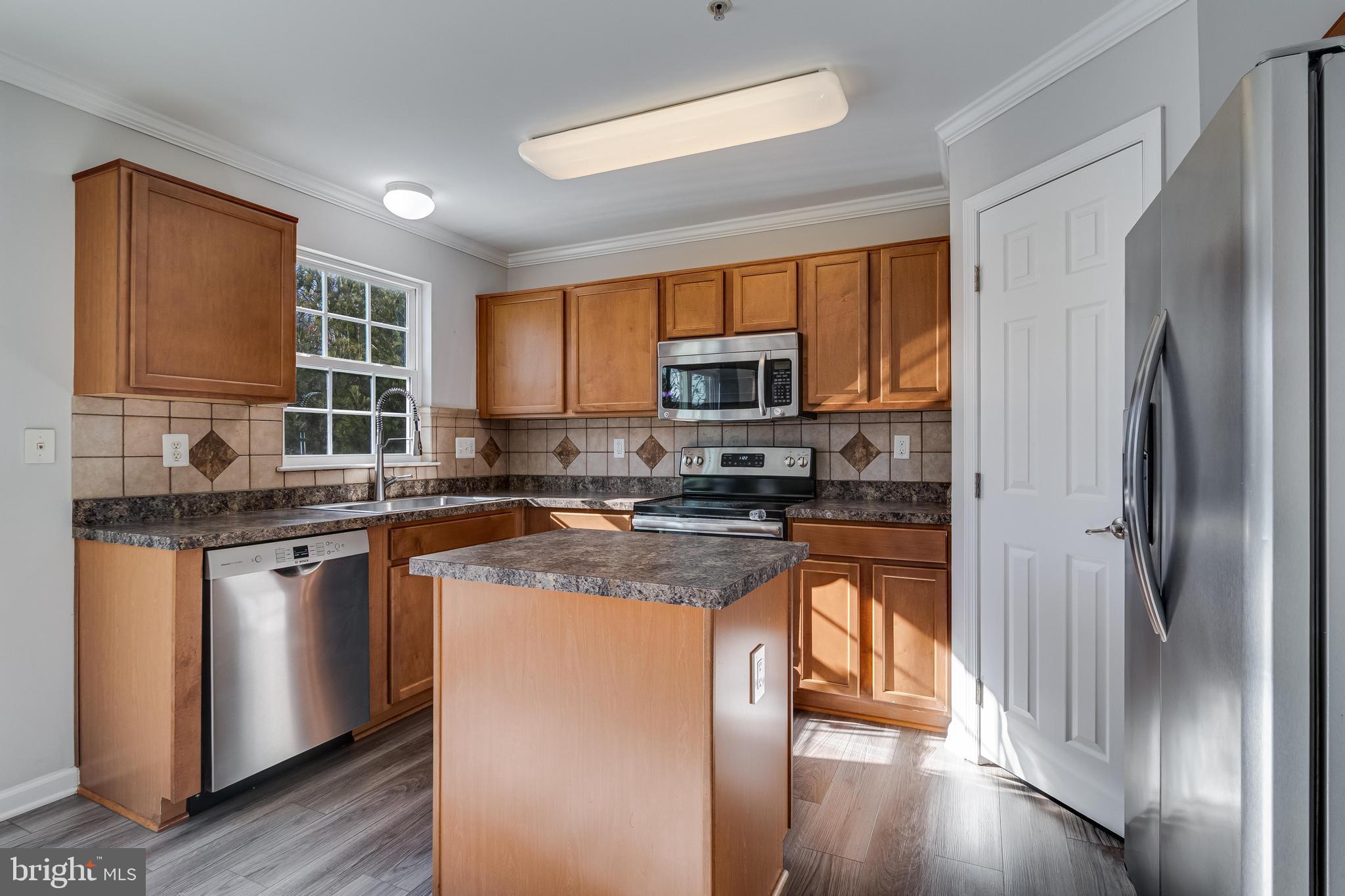 Waldorf, Maryland, 20602, United States, 3 Bedrooms Bedrooms, ,4 BathroomsBathrooms,Residential,For Sale,2012302