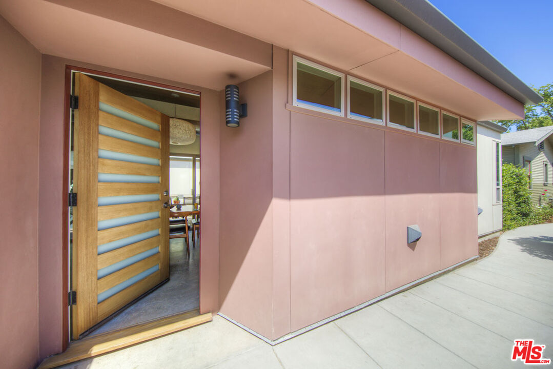 Los Angeles, California, 90041, United States, 4 Bedrooms Bedrooms, ,3 BathroomsBathrooms,Residential,For Sale,1859522