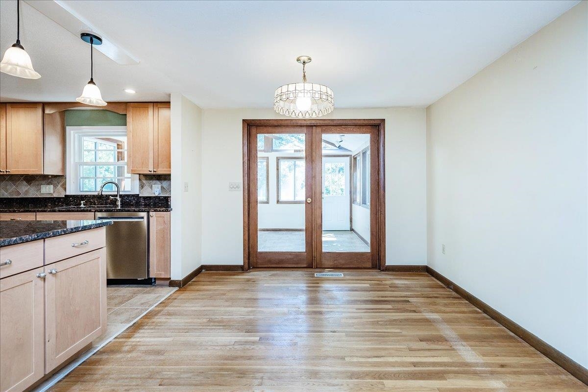 Merrimack, New Hampshire, 03054, United States, 3 Bedrooms Bedrooms, ,2 BathroomsBathrooms,Residential,For Sale,1937626