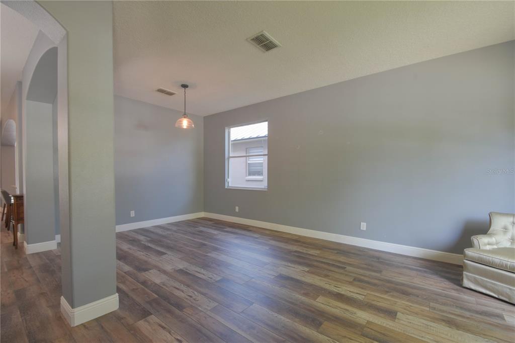 Orlando, Florida, 32828, United States, 4 Bedrooms Bedrooms, ,3 BathroomsBathrooms,Residential,For Sale,1902586